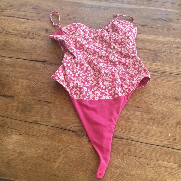 Zara women’s printed corset bodysuit - Picture 4 of 6